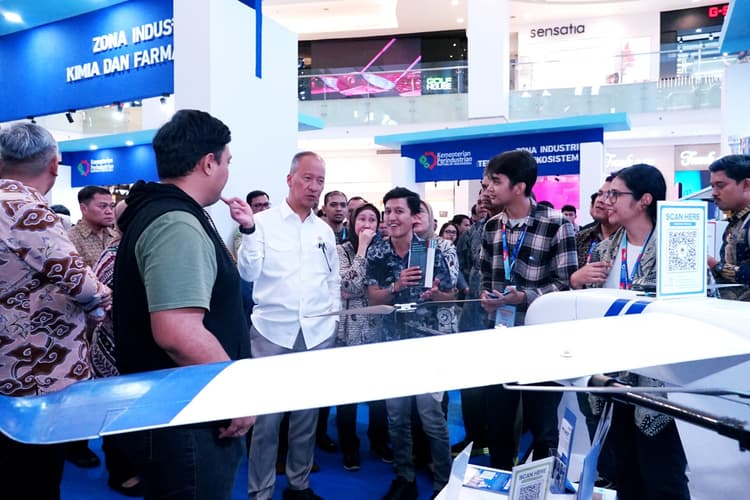 Kinerja Industri Manufaktur Tumbuh Positif, Kemenperin Pamerkan Capaian Program Unggulan Satu Tahun Pemerintahan Prabowo–Gibran